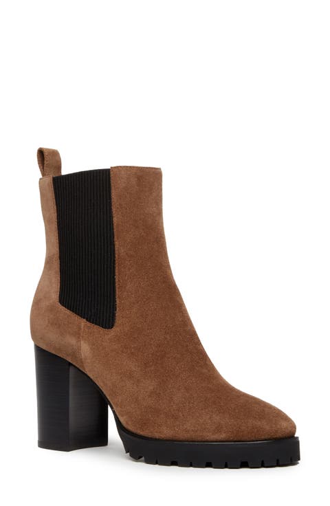 Izzy Chelsea Boot (Women)