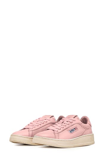 Autry Dallas Low Top Sneaker In Pink