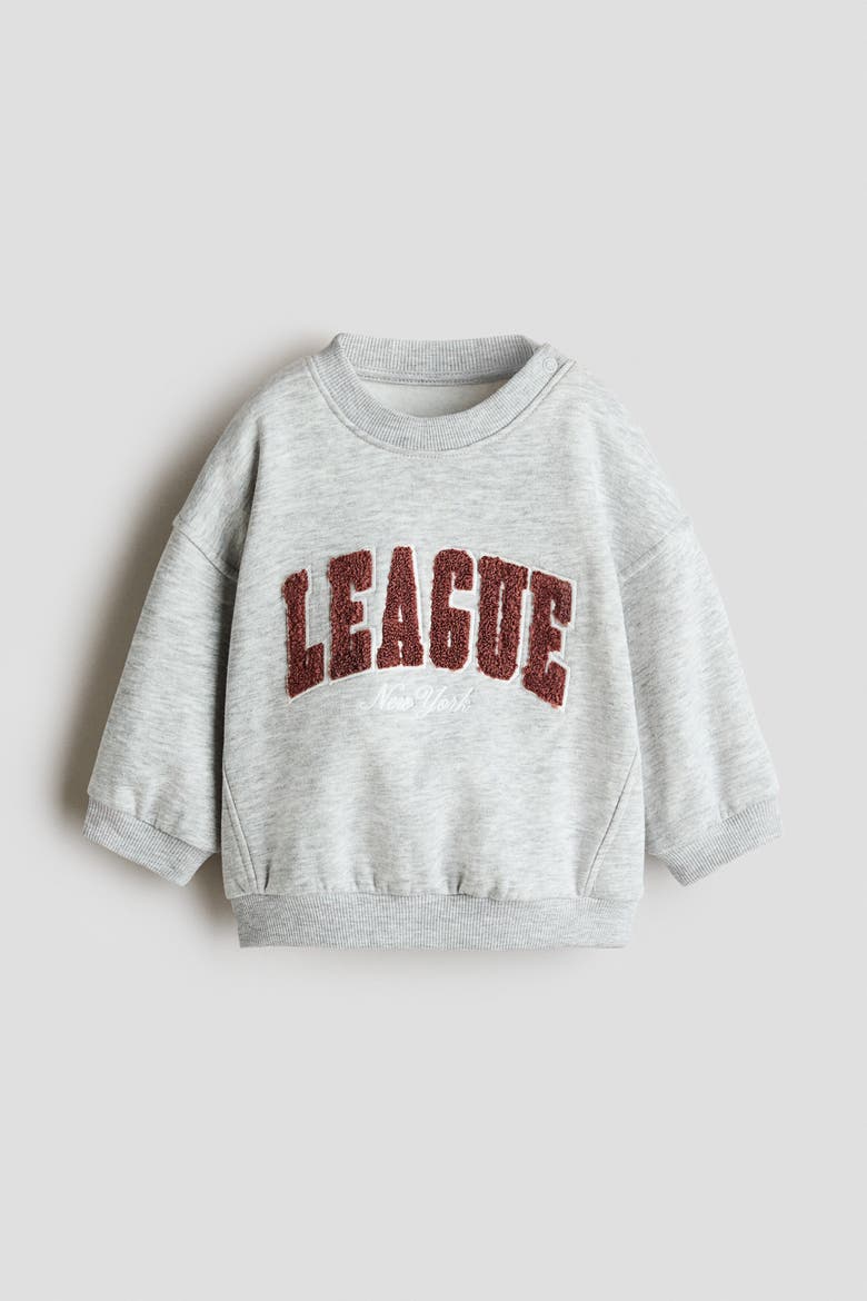 Sweatshirt With Motif, Alternate, color, Light gray/League