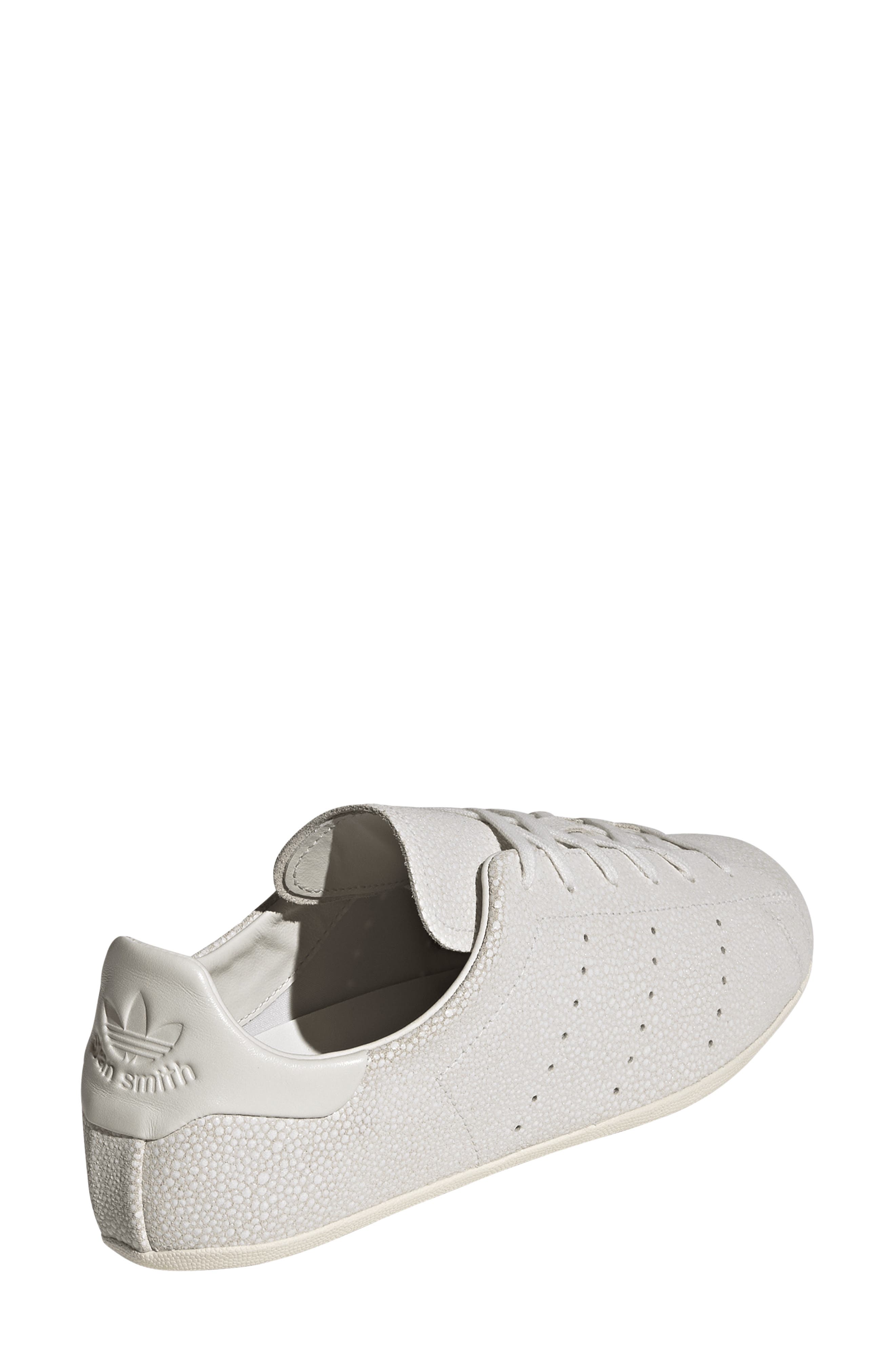 Stan Smith Lo Pro Sneaker, Alternate, color, CLOUD WHITE/WHITE/ CREAM