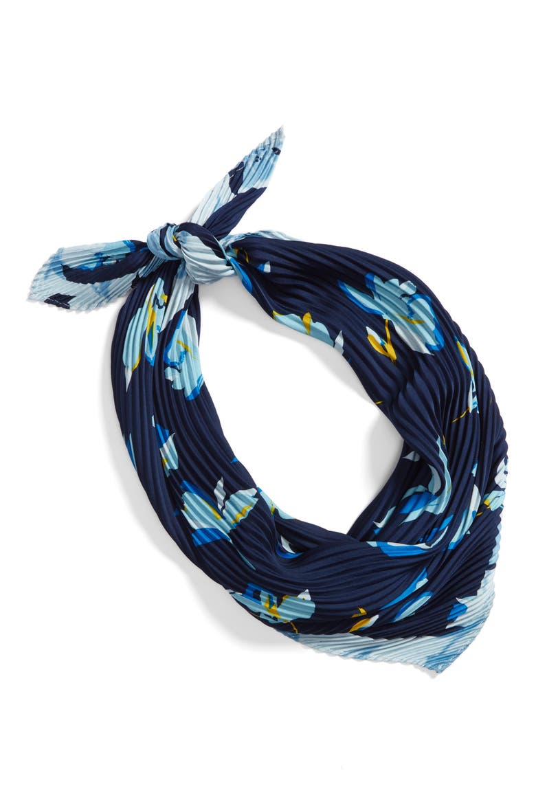 Pleated Scarf, Alternate, color, NAVY COMBO