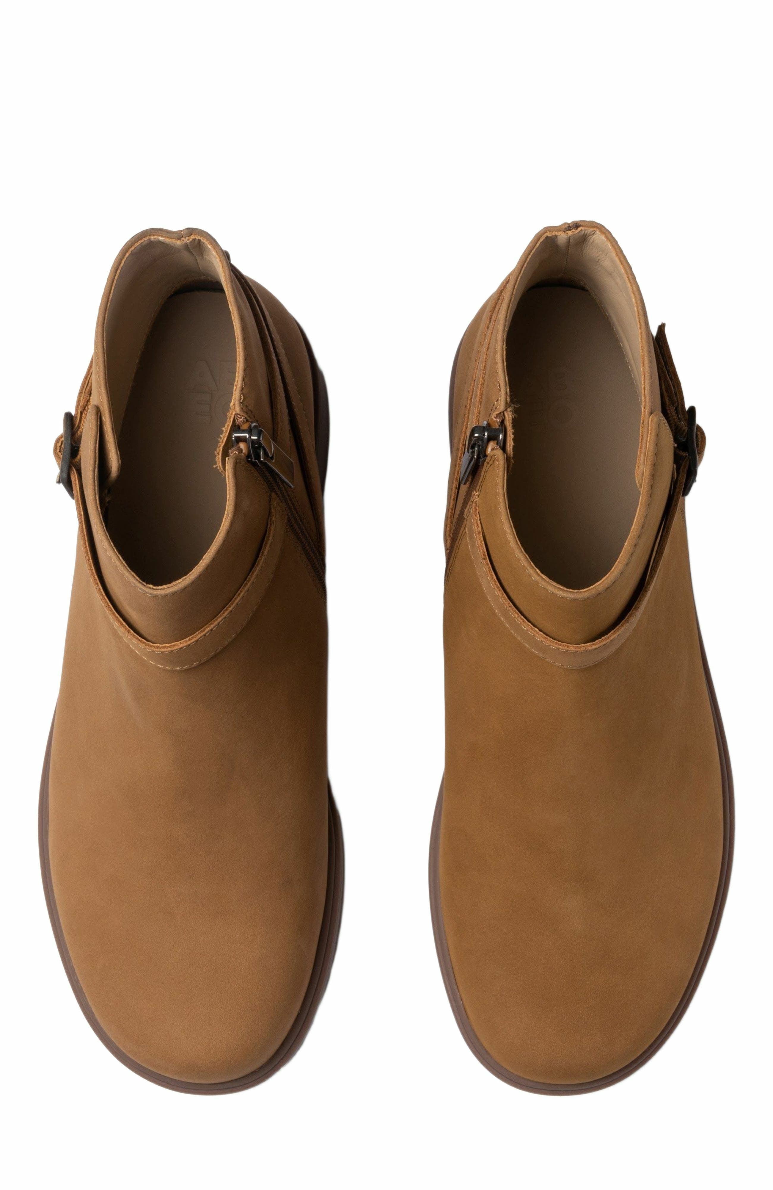 Compass Buckle Boot, Alternate, color, Tan Nubuck - Regular