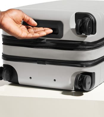 Flex 21-Inch Spinner Carry-On
