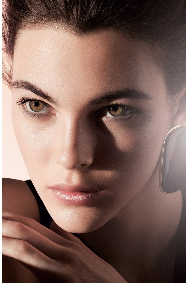Giorgio Armani 'Maestro Glow' Nourishing Fusion Foundation Bi-Phase Elixir Broad Spectrum SPF 30, Alternate, color, 08