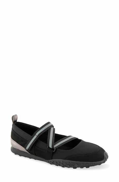 Vesper Slip-On Sneaker