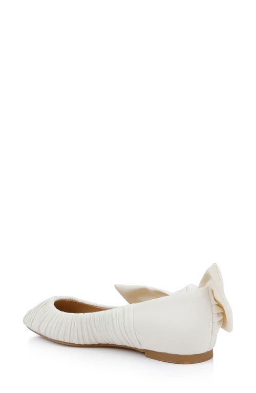 Badgley Mischka Collection Valyn Flat