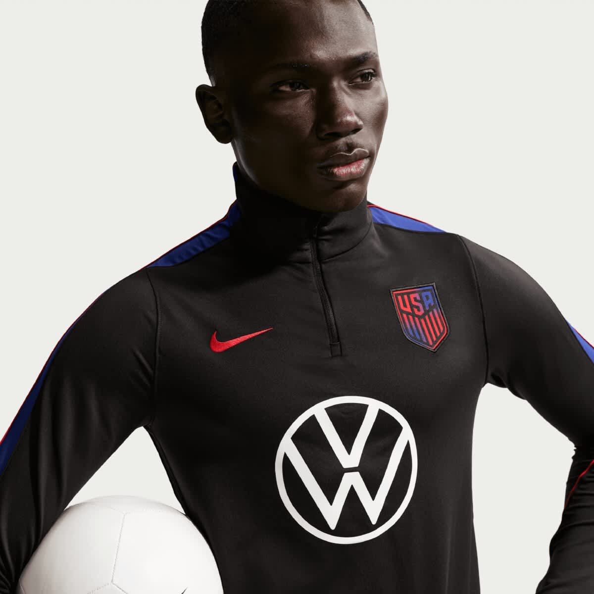 Men's Nike Black USMNT 2026 Strike Dri-FIT Quarter-Zip Long Sleeve