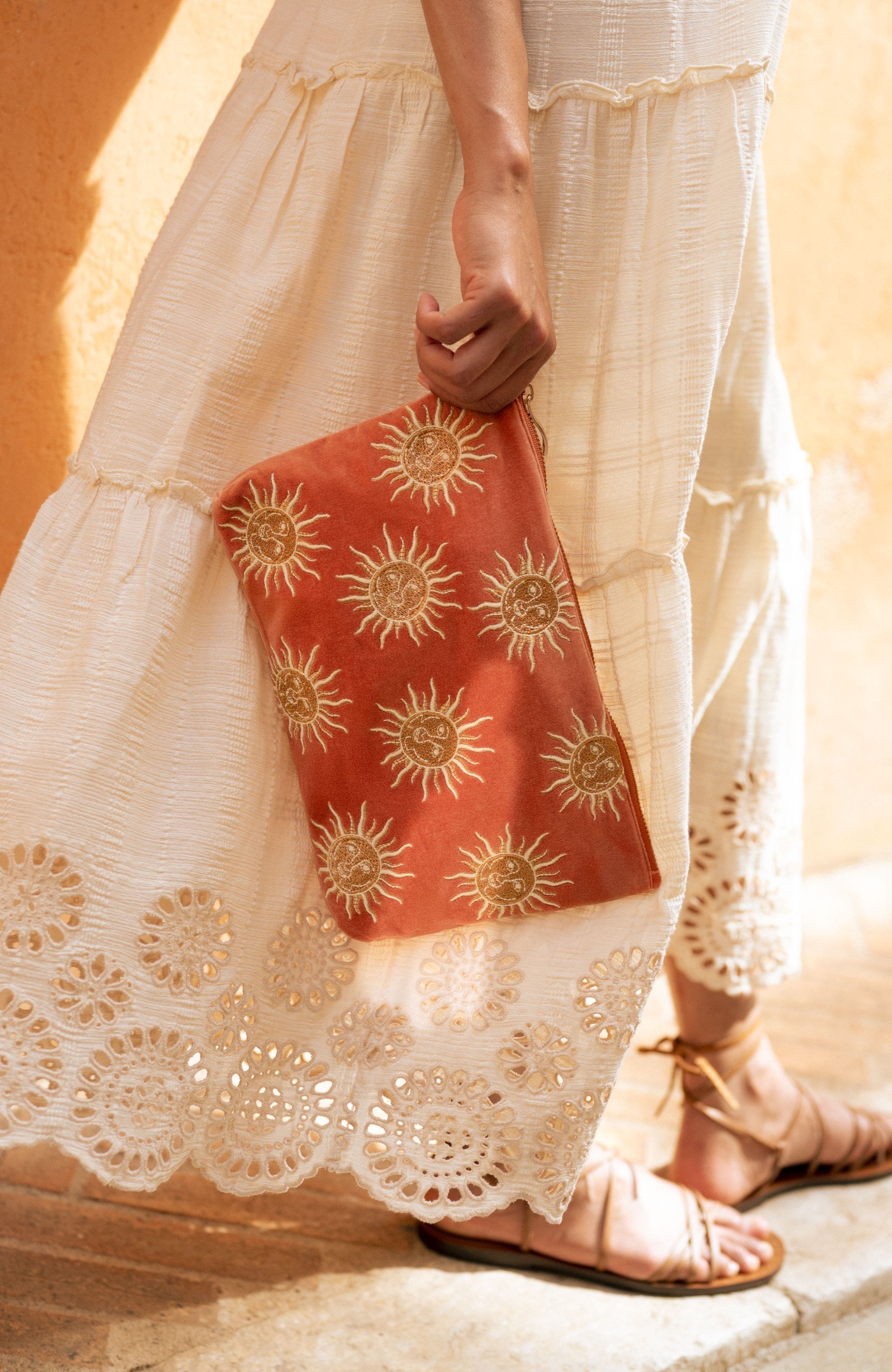 Elizabeth Scarlett Sun Goddess Velvet Everyday Pouch, Alternate, color, Rust