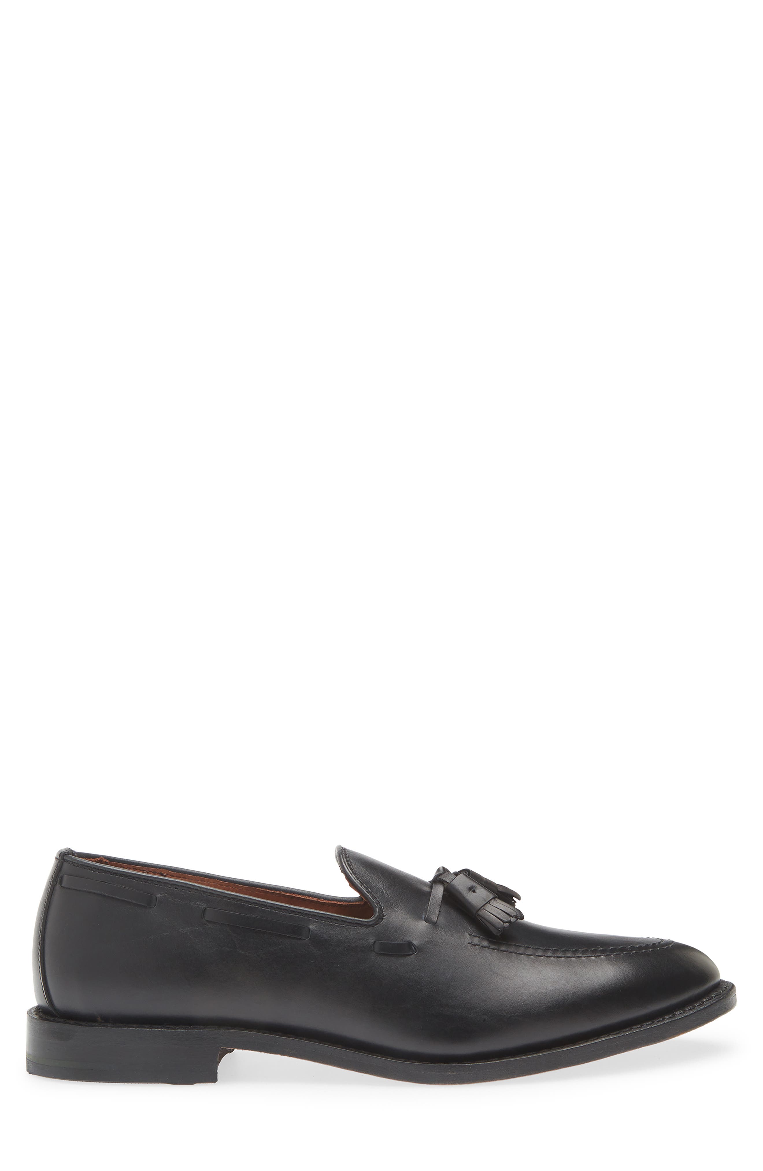 Allen Edmonds Grayson Tassel Loafer, Alternate, color, Black Leather