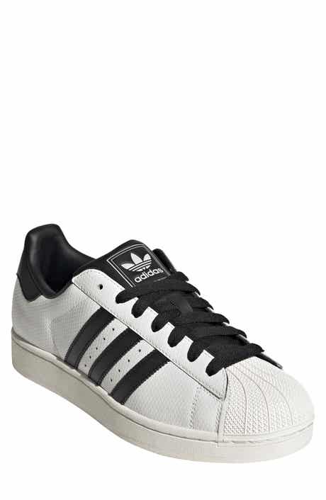 Gender Inclusive Superstar II Sneaker