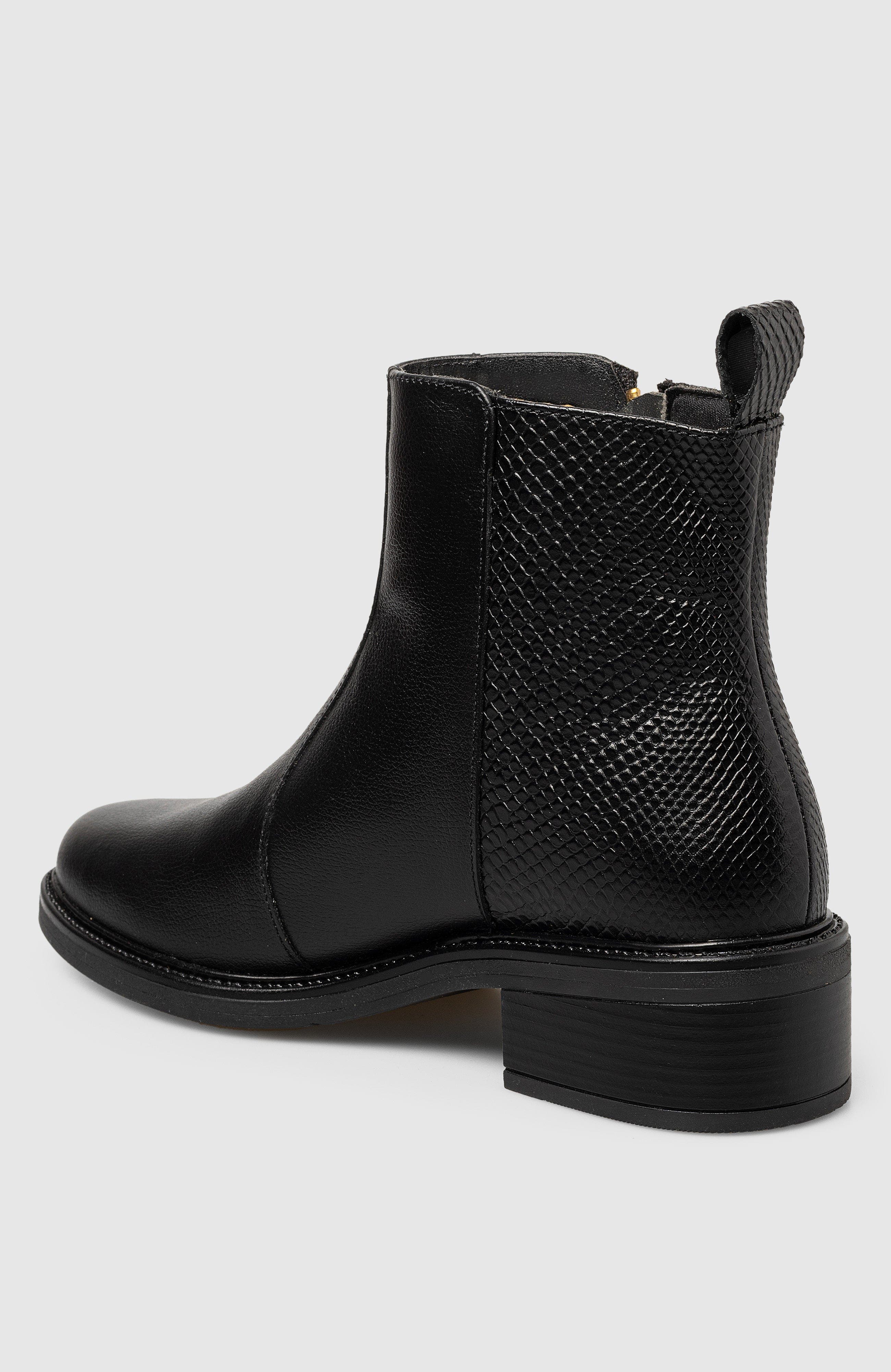 Manela Lili Side Zip Bootie, Alternate, color, Black