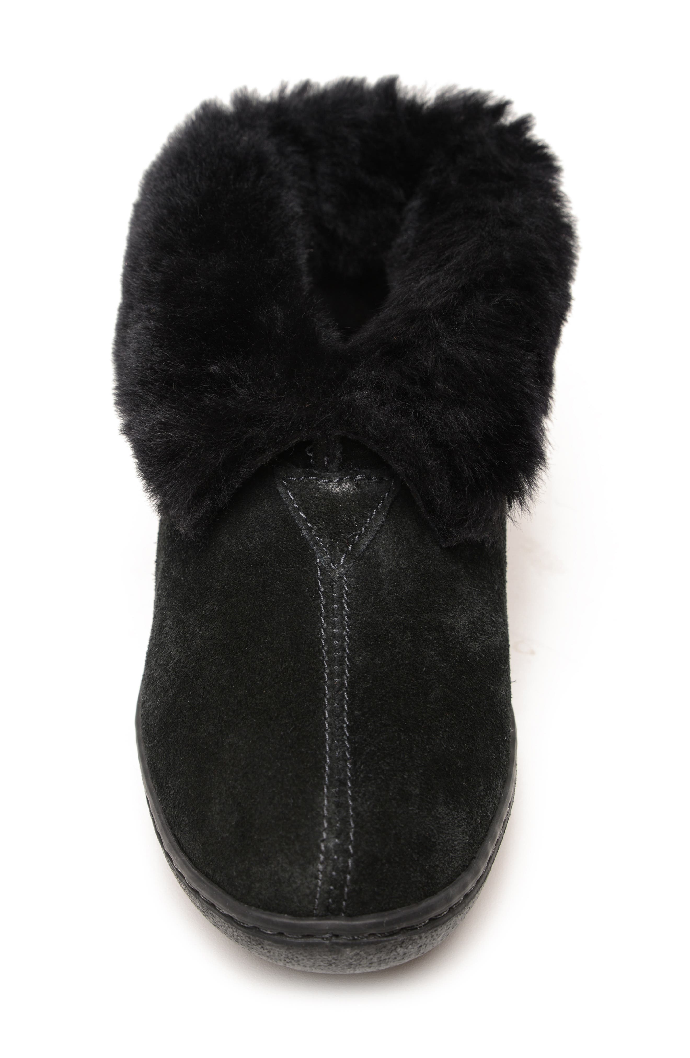 Minnetonka Genuine Sheepskin & Suede Slipper, Alternate, color, Black