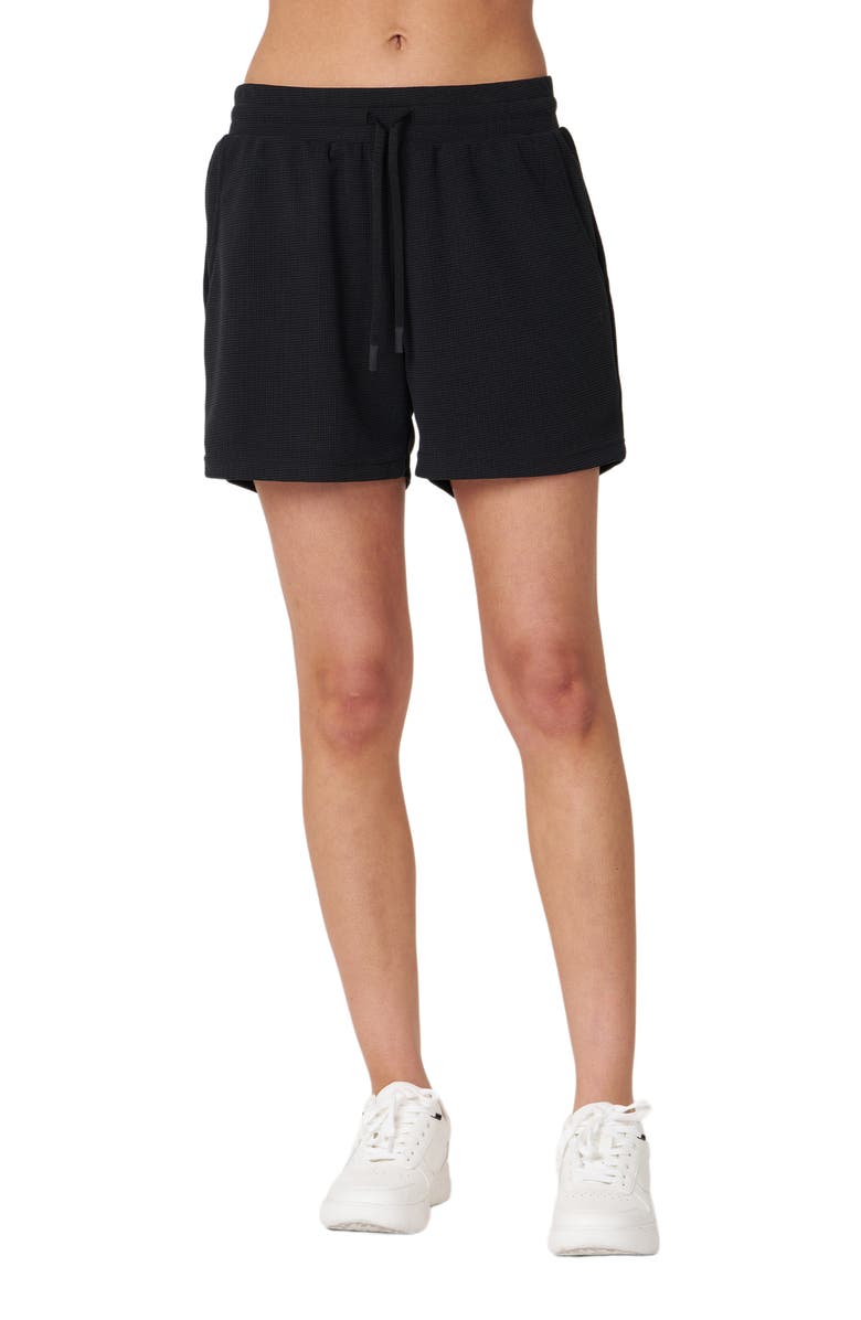 Rebody Active Retreat Waffle Short 4", Alternate, color, Black