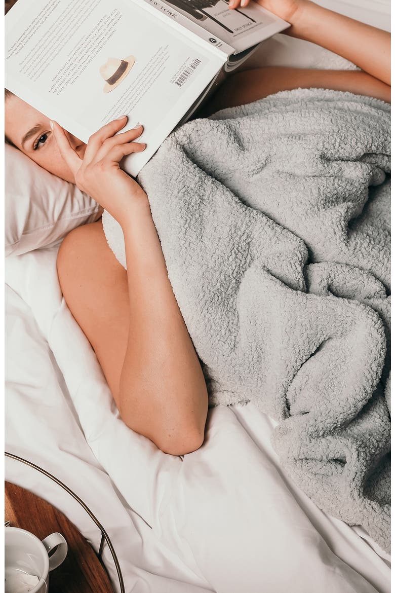 Snug Crystal Weighted Blanket, Alternate, color, CLOUD GREY