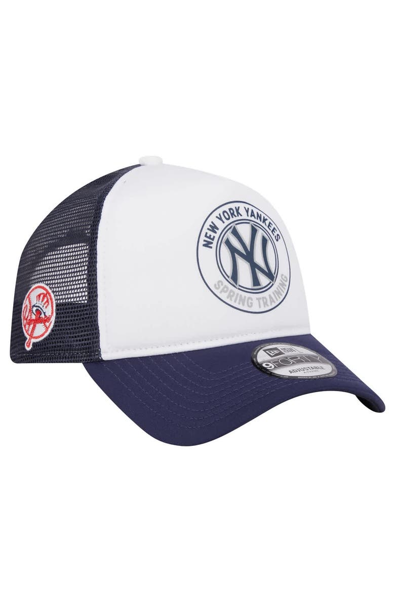 New Era Men's New Era White/Navy New York Yankees Spring Training Circle Foam A-Frame 9FORTY Trucker Adjustable Hat, Main, color,