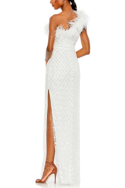 MAC DUGGAL MAC DUGGAL EMBELLISHED ONE SHOULDER OSTRICH FEATHER DETAIL GOWN 