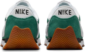 Pacific Low Top Sneaker