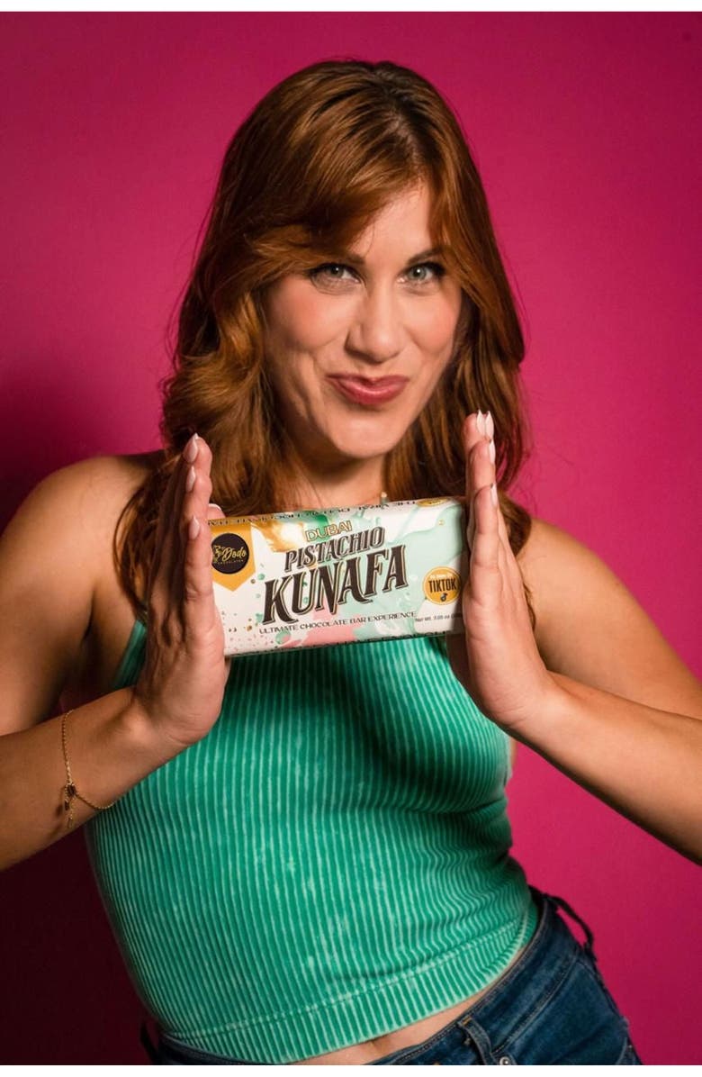 The Dodo Chocolates Viral Dubai Style Chocolate Bar, Alternate, color, Milk Chocolate Pistachio