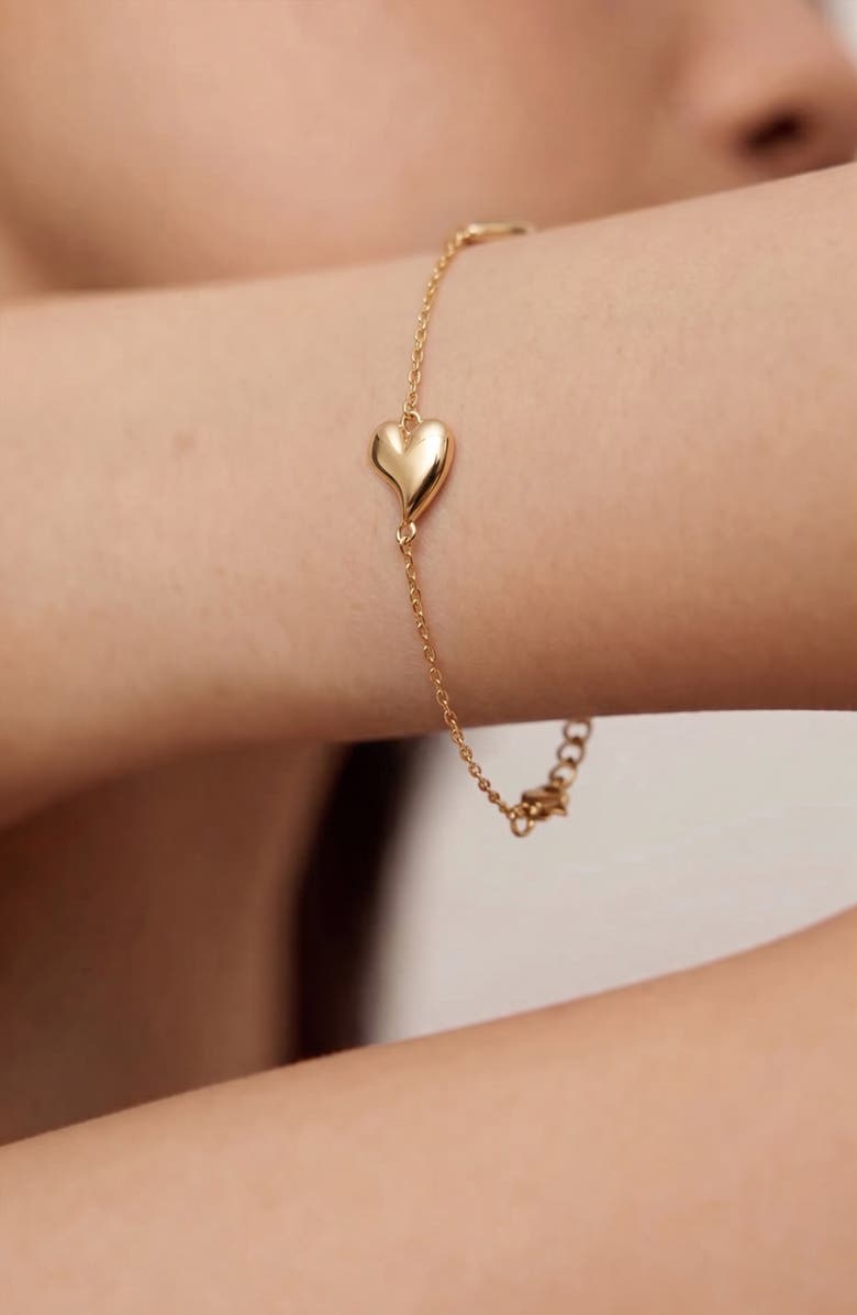 YOJ Love Heart Mini Chain Bracelet in Gold, Alternate, color, Gold
