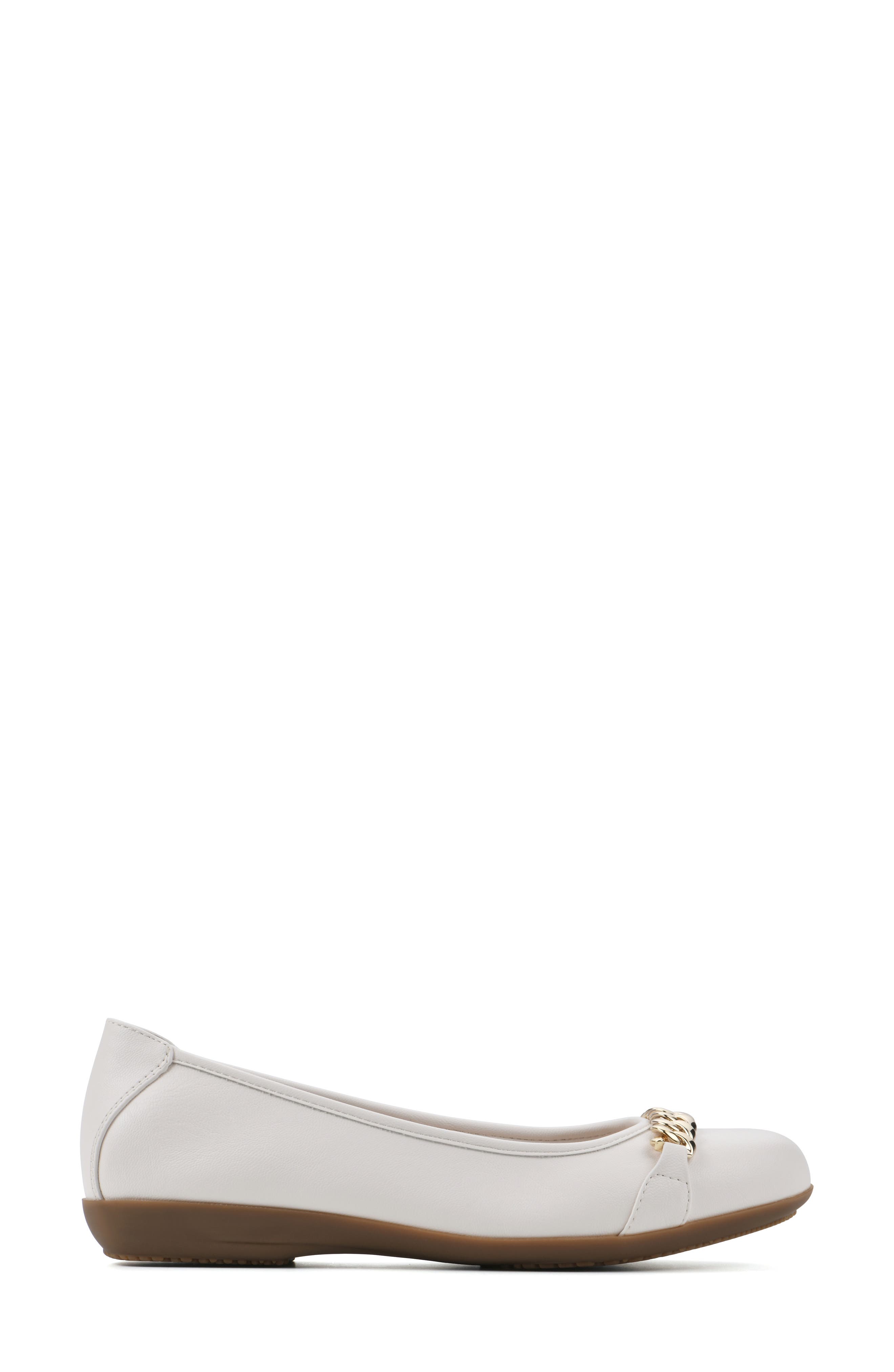 WHITE MOUNTAIN Charmed Flat, Alternate, color, CREAM/ SMOOTH