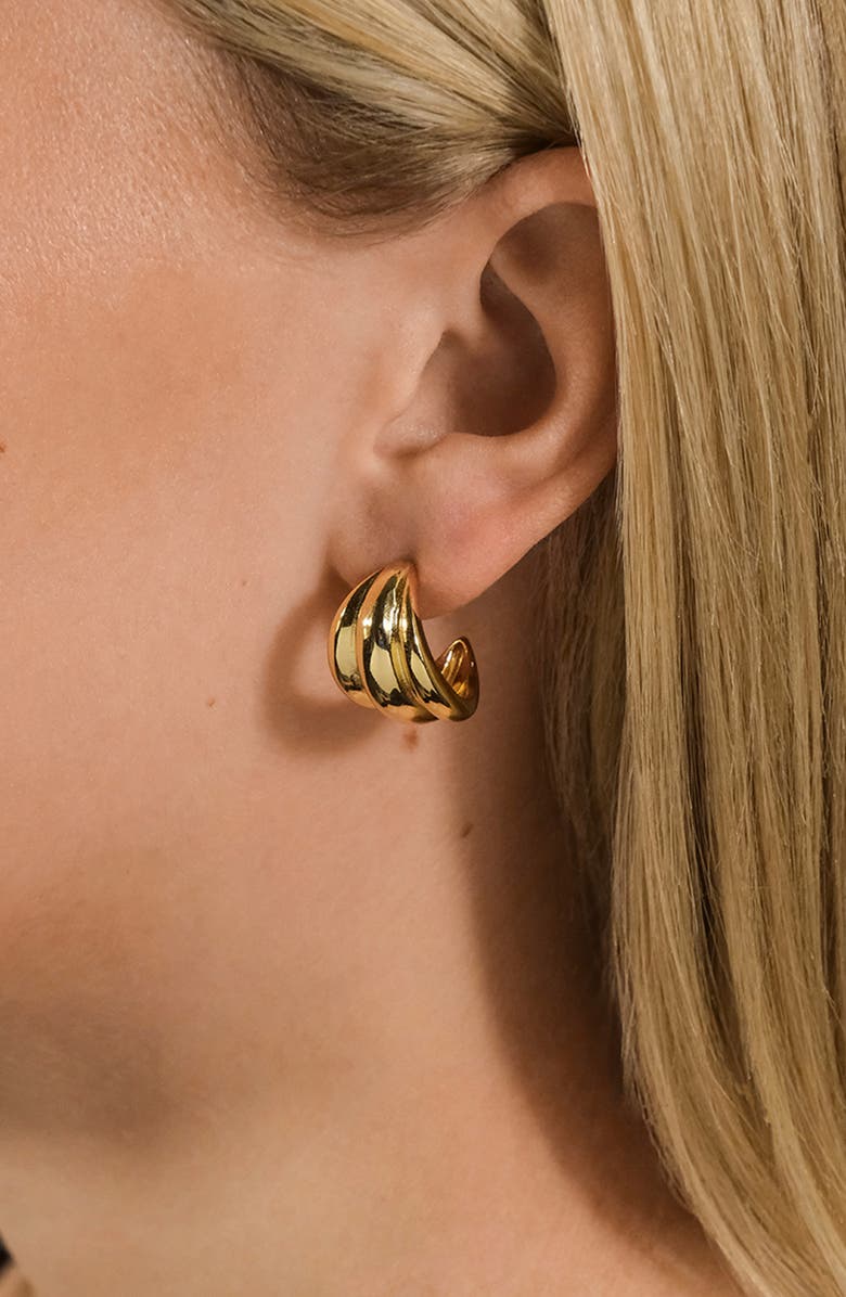 Sterling Forever Taryn Layered Huggie Hoop Earrings, Alternate, color, Gold