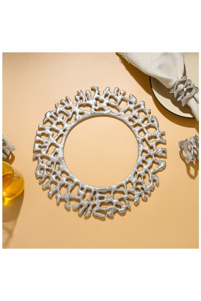 Gleam Metallic Charger, Alternate, color, SILVER