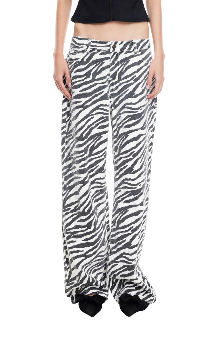Top Model Zebra Stripe Low Rise Baggy Jeans, Main, color, ZEBRA