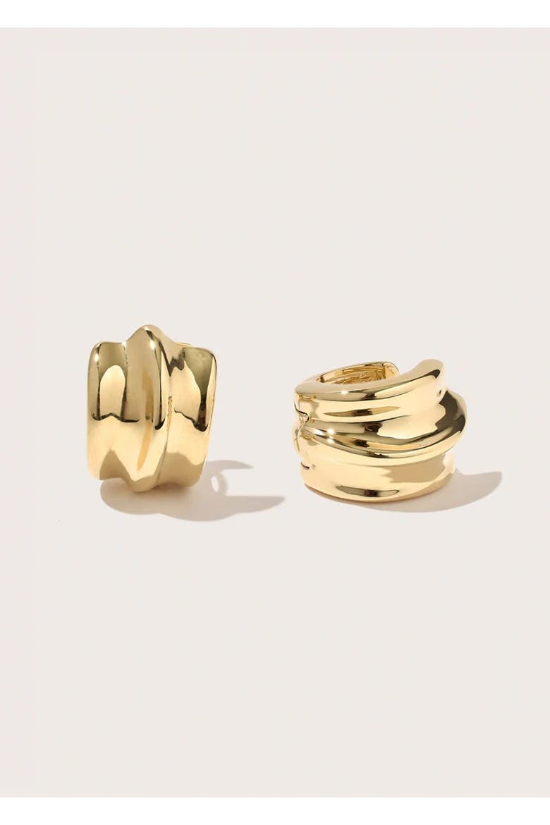 14kt Gold Wave Twist Small Hoops, Main, color, Yellow Toned Gold