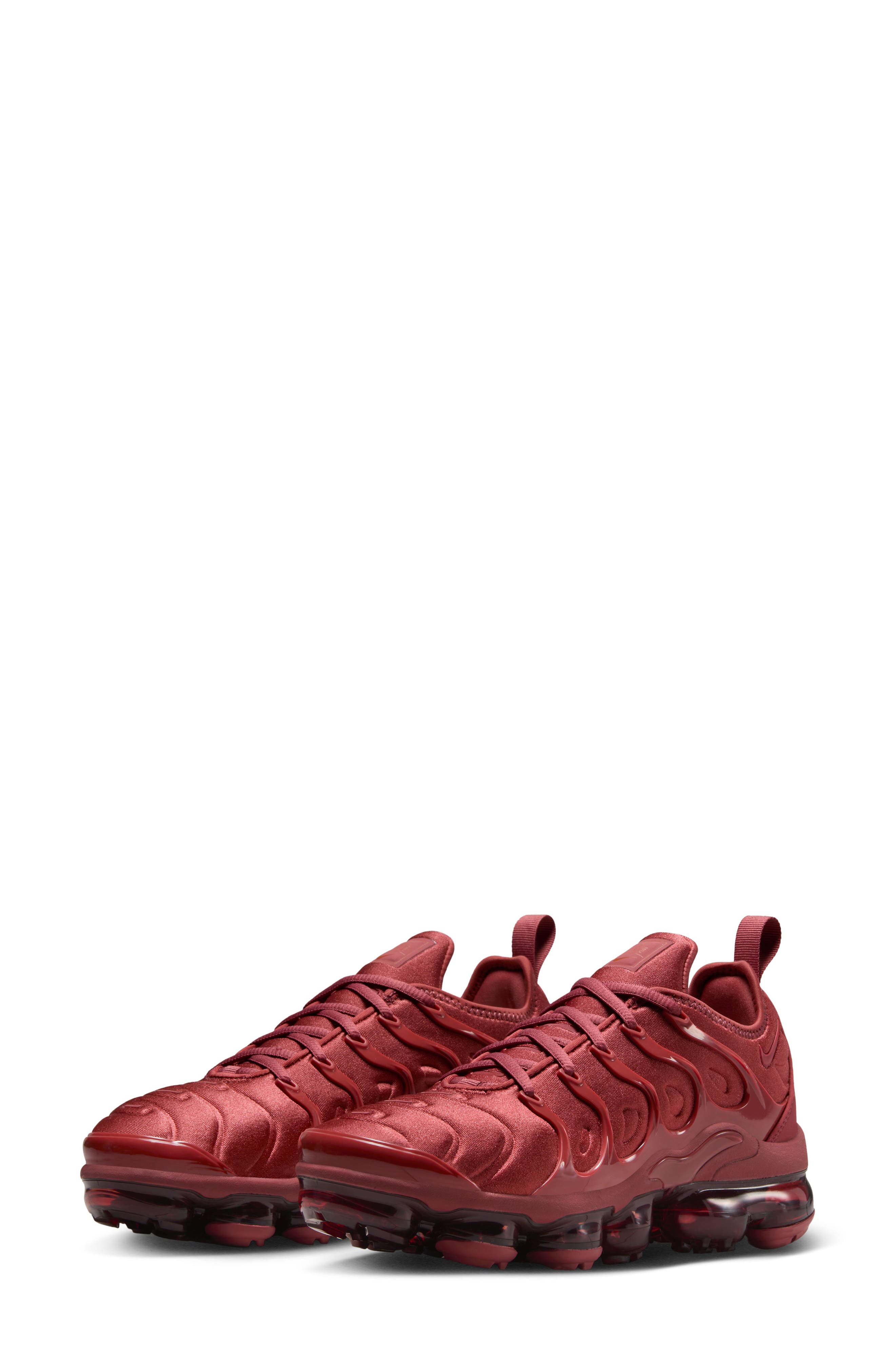 Nike Air VaporMax Plus Sneaker, Main, color, 