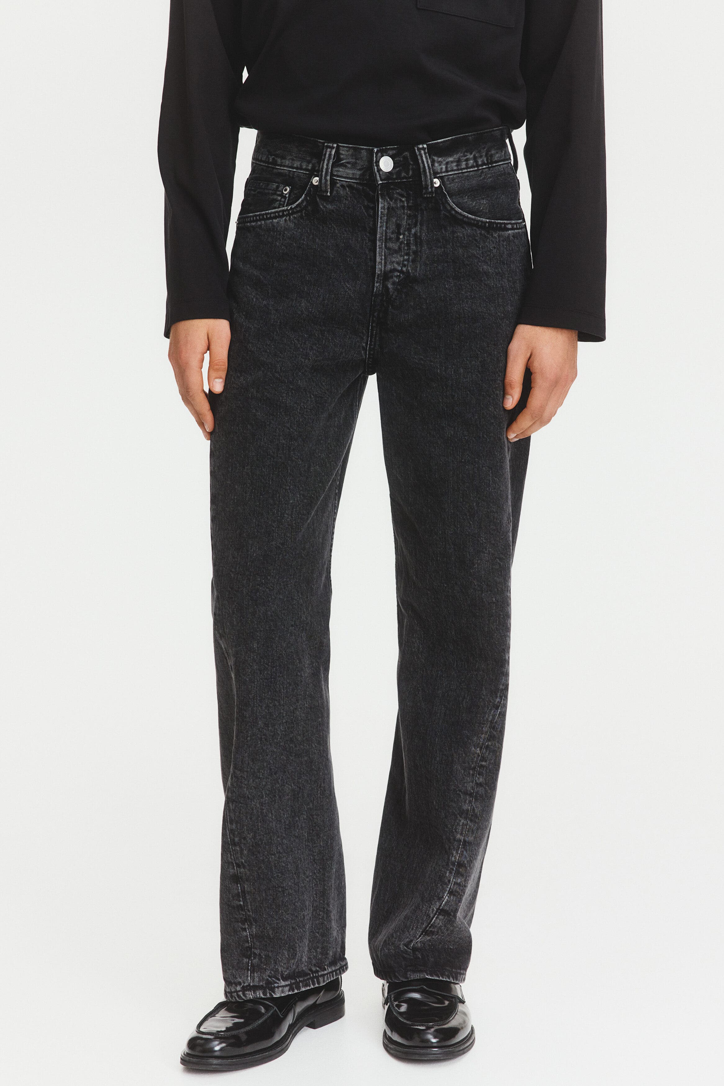 Loose-fit straight twisted-leg jeans - image 2