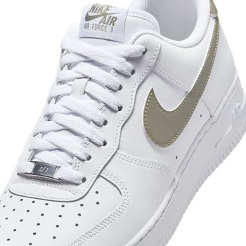 Air Force 1 '07 Sneaker