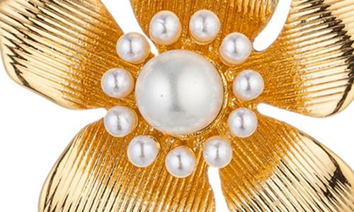 Eye Candy Los Angeles Amelia Flower Drop Earrings In Gold