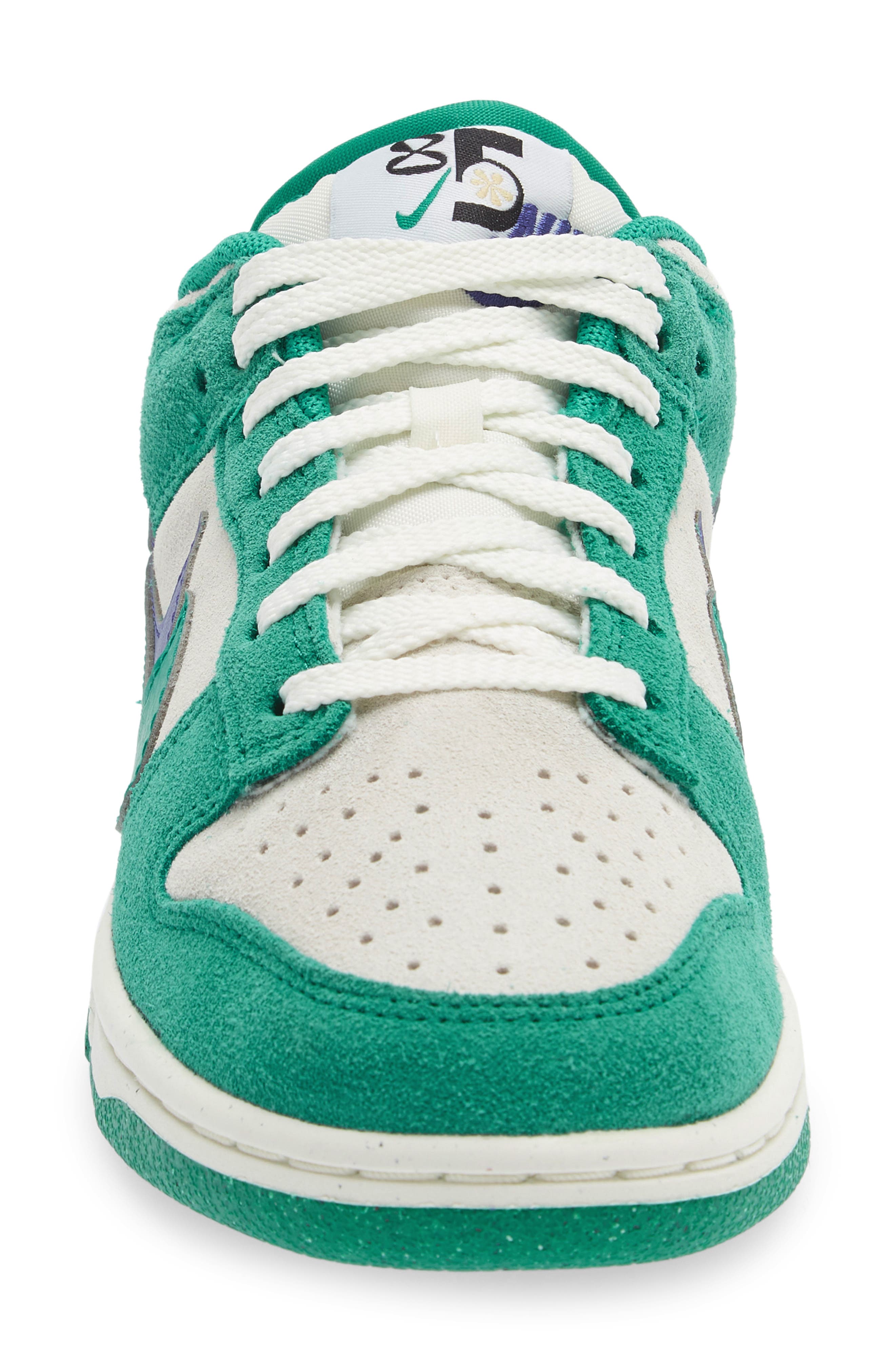 Nike Dunk Low SE Sneaker, Alternate, color, 