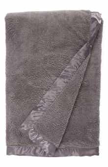 Giraffe at Home Chenille Throw