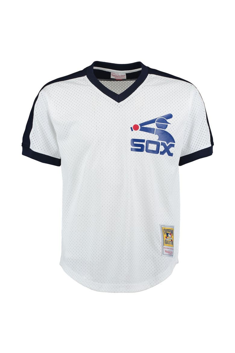 Men's Mitchell & Ness Carlton Fisk White Chicago White Sox Cooperstown Mesh Batting Practice Jersey, Alternate, color, White