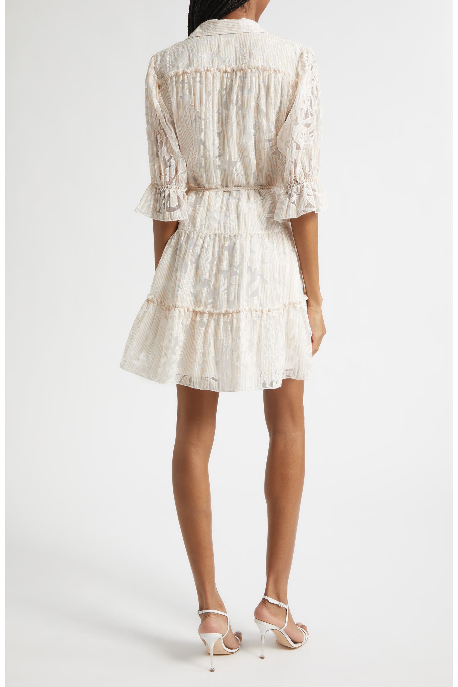 Photo Rayla Cinq à Sept Rayla Floral Jacquared Tiered Shirtdress (Women ...