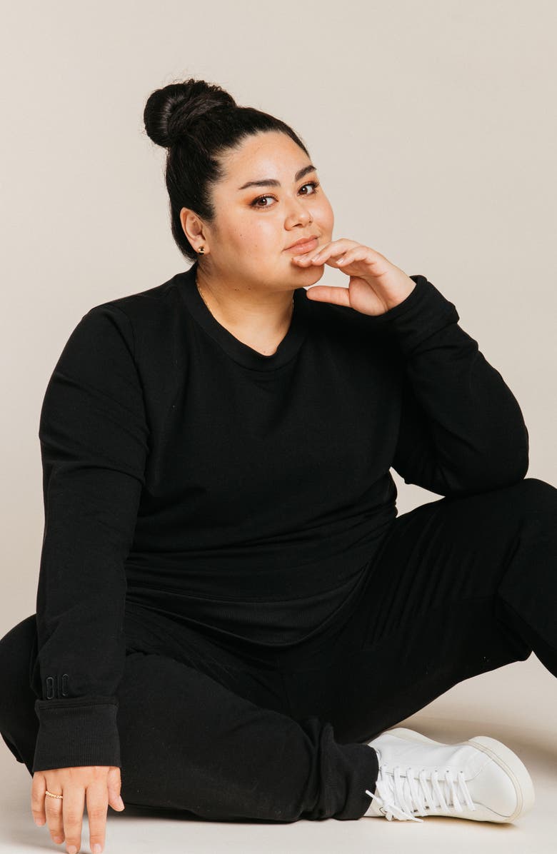 Ocio Women's SoftCore Classic Crewneck, Alternate, color, Black