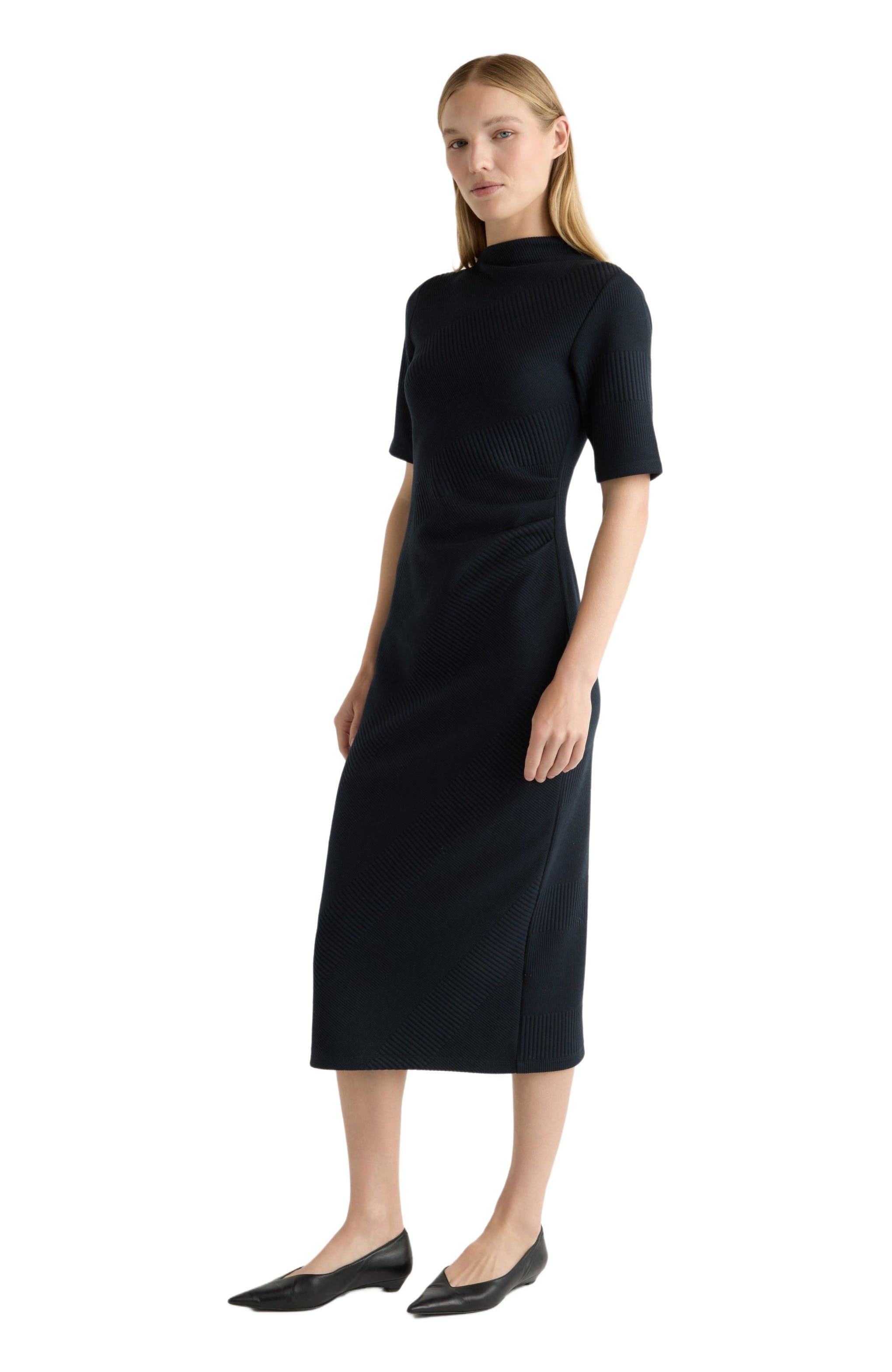 Modern Citizen Evie Ribbed Knit Jersey Dress in Navy 