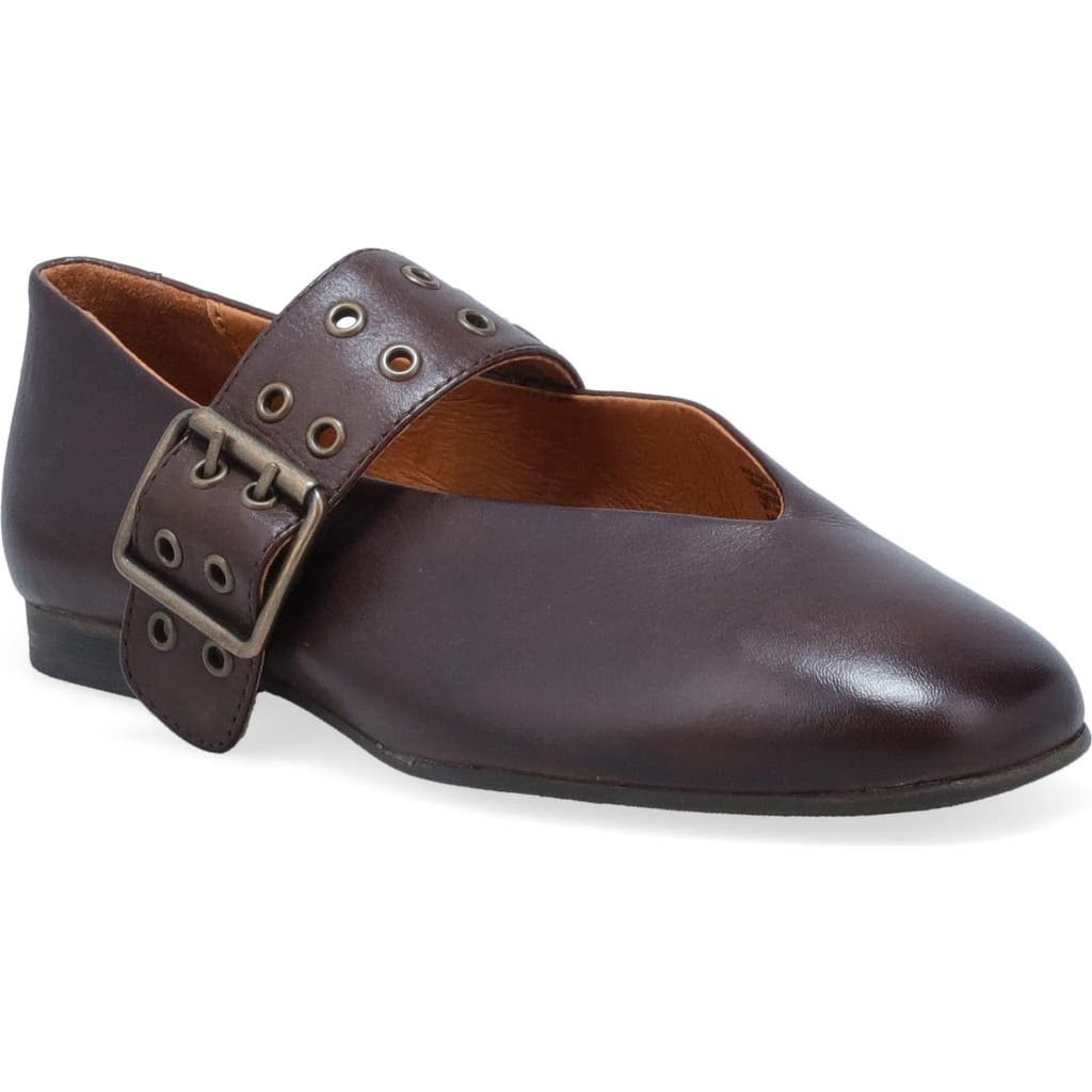 Miz Mooz Zephyr Flat In Brown