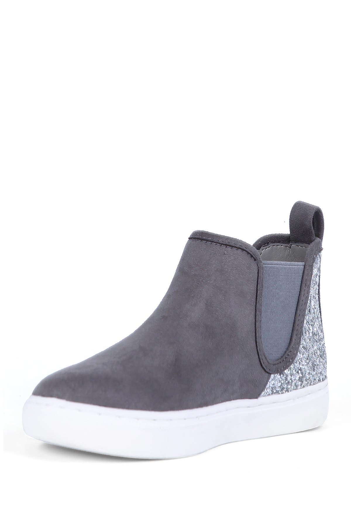 DV by Dolce Vita Sahil Chelsea White Sole Sneaker, Alternate, color, 