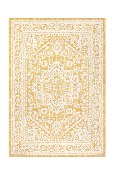 Sinjuri Medallion Textured Weave Indoor/Outdoor Area Rug