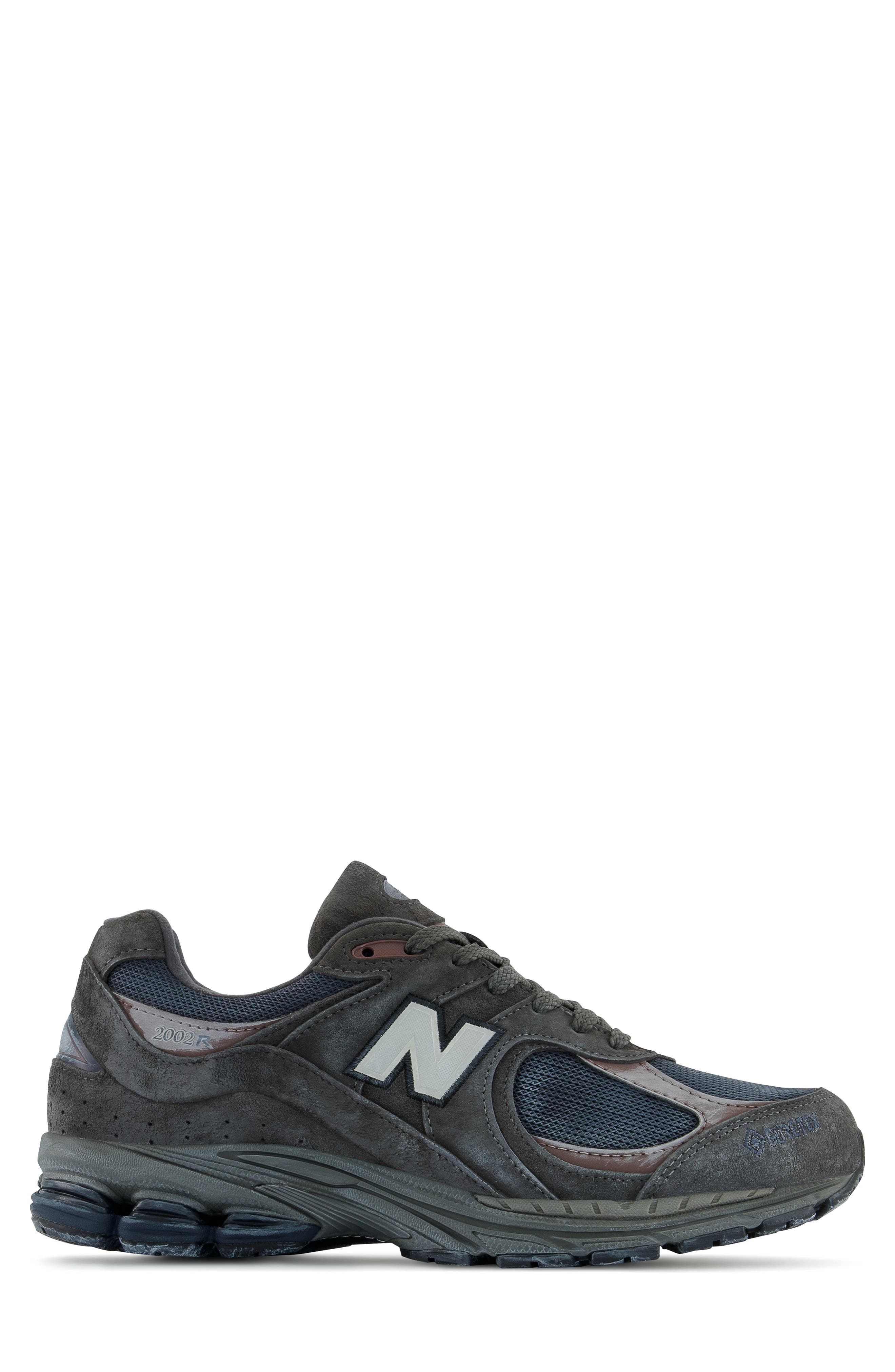 200RX Waterproof Sneaker, Alternate, color, MAGNET
