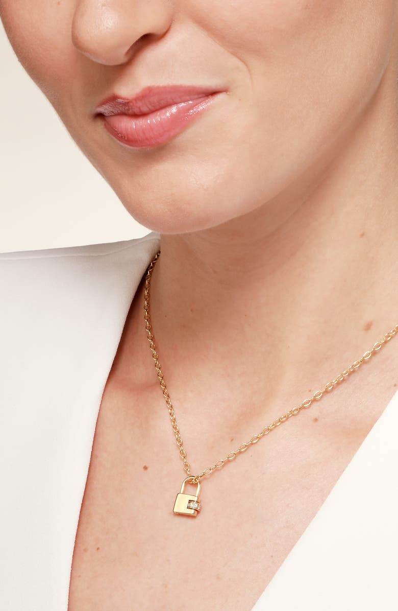 SYNA Wishlock Charm, Alternate, color, Yellow Gold