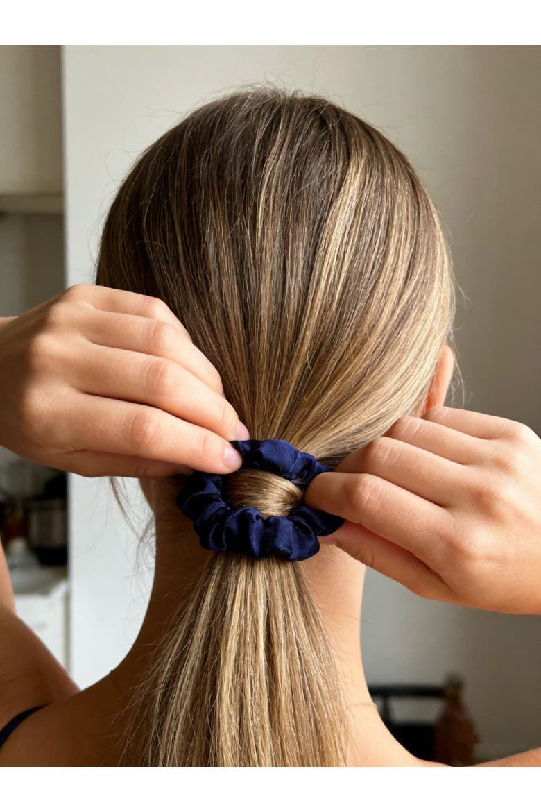 Pure Silk 3-Pack Scrunchies, Alternate, color, Darkblue