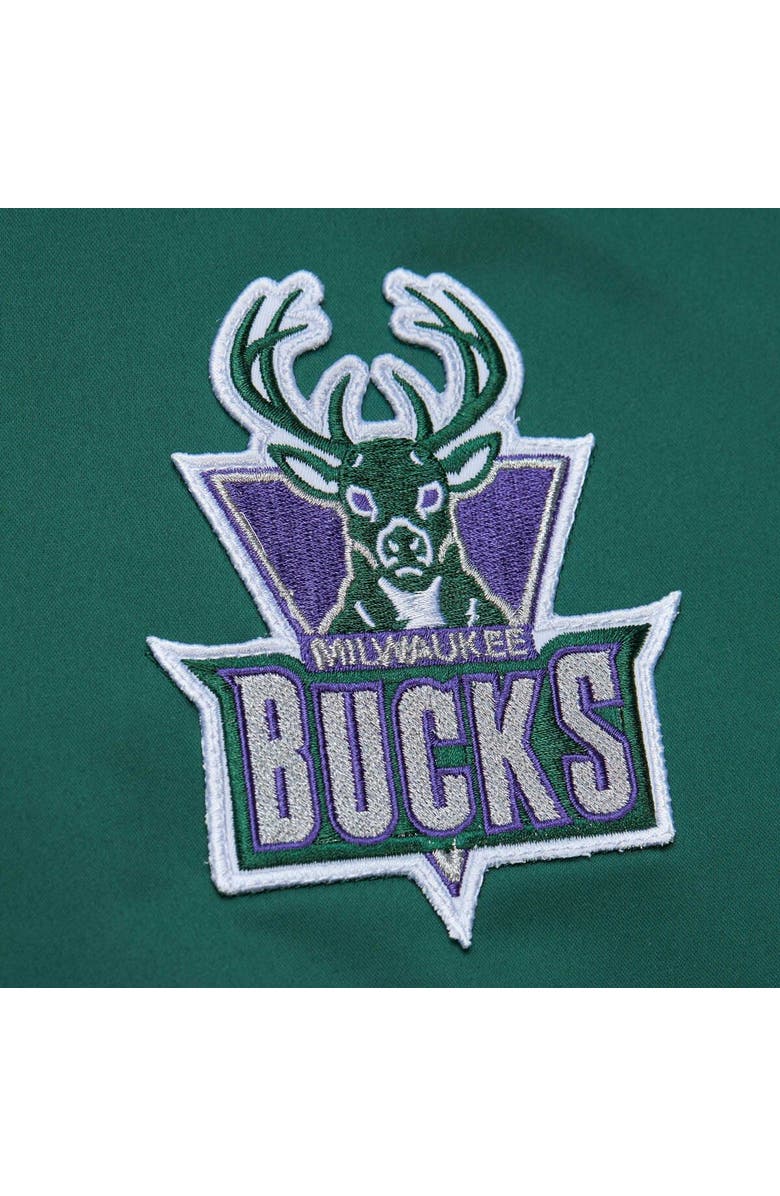 Mitchell & Ness Men's Mitchell & Ness Green Milwaukee Bucks Hardwood Classics Vintage Logo Full-Zip Bomber Jacket, Alternate, color, 