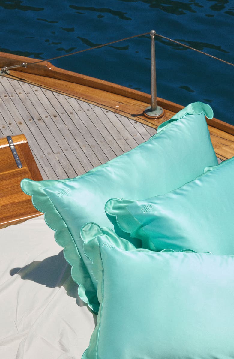 slip Sunshade Pure Silk Pillowcase, Alternate, color, Turquoise