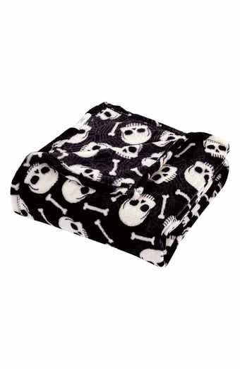 Skull & Bones Micro Plush Throw Blanket