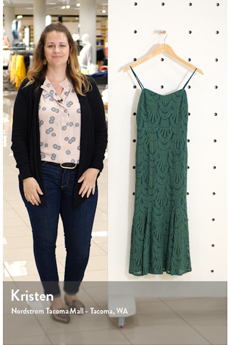 Sleeveless Lace Midi Dress video