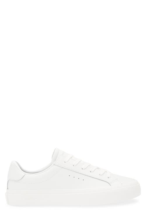Santo Studio Balboa Low Top Sneaker In White
