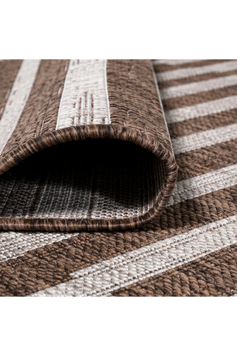 Sukie Modern Offset Stripe Indoor/Outdoor Area Rug, Alternate, color, Brown/Beige